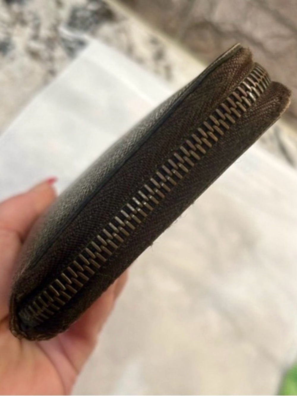 Louis Vuitton Monogram Zippy Wallet - Classic Brown Canvas - GUC - Picture 8 of 15